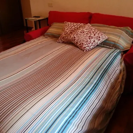 Your Nest In Trastevere